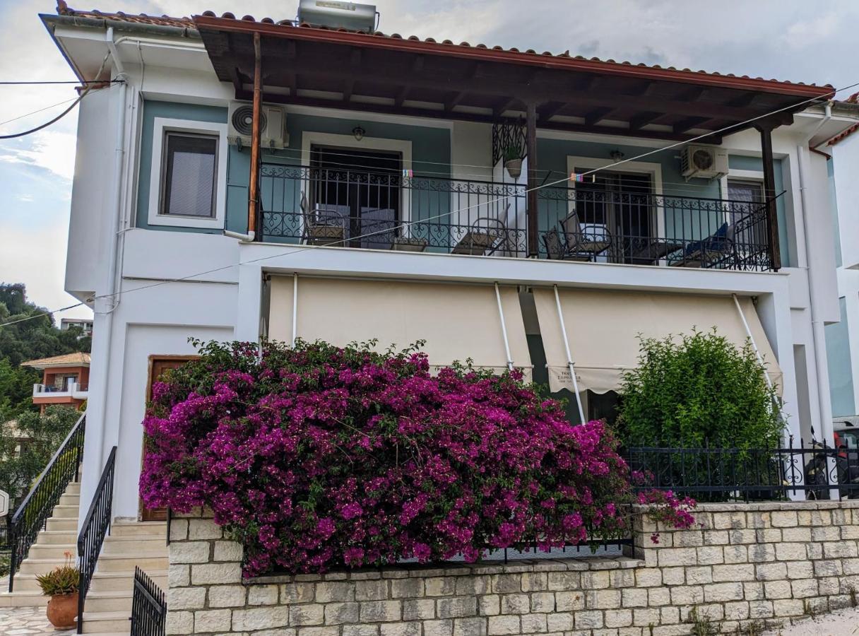 Outparga Apartment 4 Luaran gambar